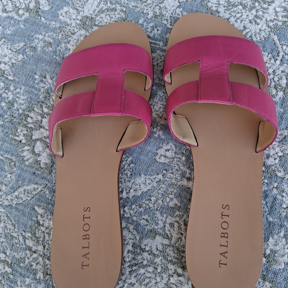 Talbots Hannah Vachetta Leather Flat Slides Sandals Sz 9. Barbie Pink Classic - Picture 7 of 14